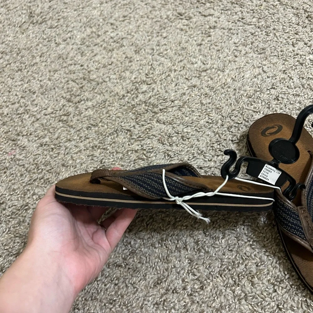 Brown Leather-Style Boys Youth Flip Flops Beach Pool Summer Size 1 New Outdoor